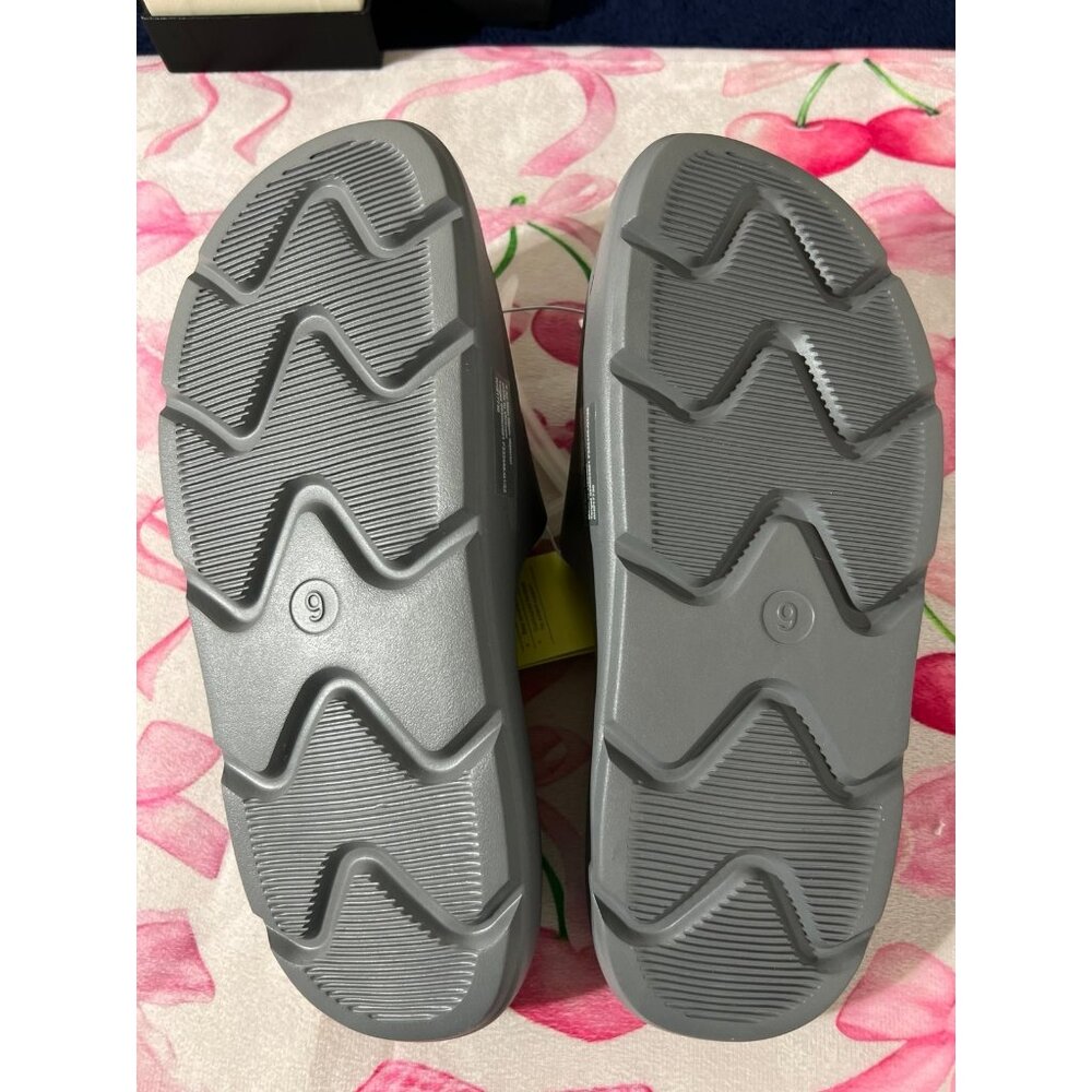 Archie Recovery Slide - All In Motion™ - Picture 3 of 3